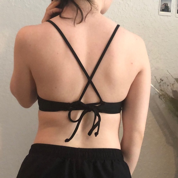 Black bikini top - Picture 2 of 2